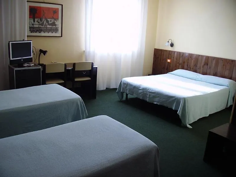 Giappone Inn Parking Hotel Livorno