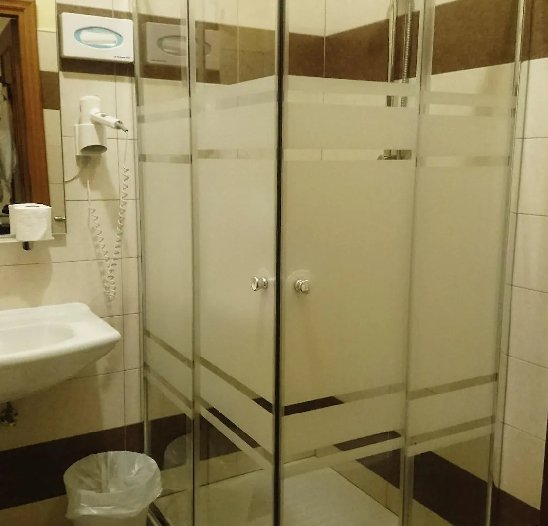 Giappone Inn Parking Hotel Livorno
