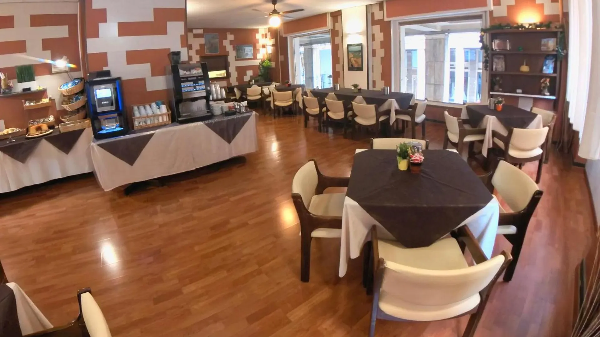 Giappone Inn Parking Hotel Livorno Italia