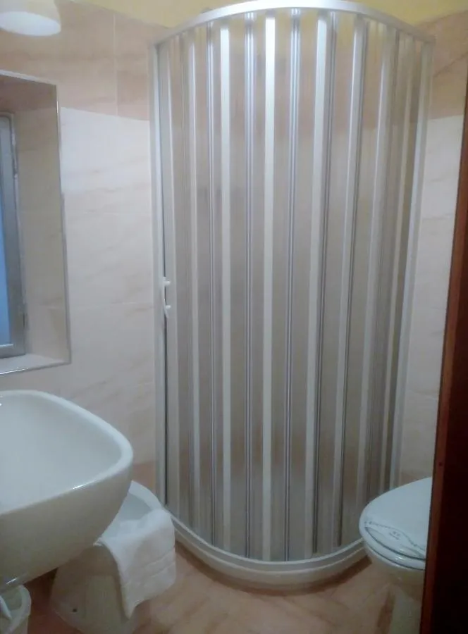 Giappone Inn Parking Hotel Livorno