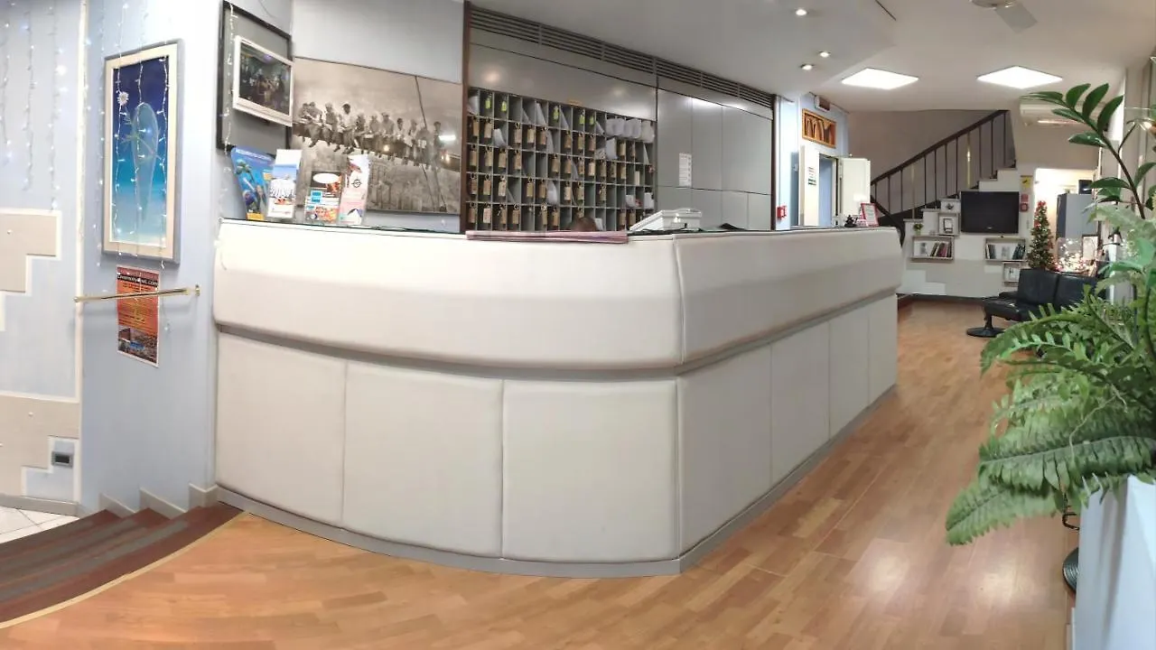 ***  Giappone Inn Parking Hotel Livorno Italy