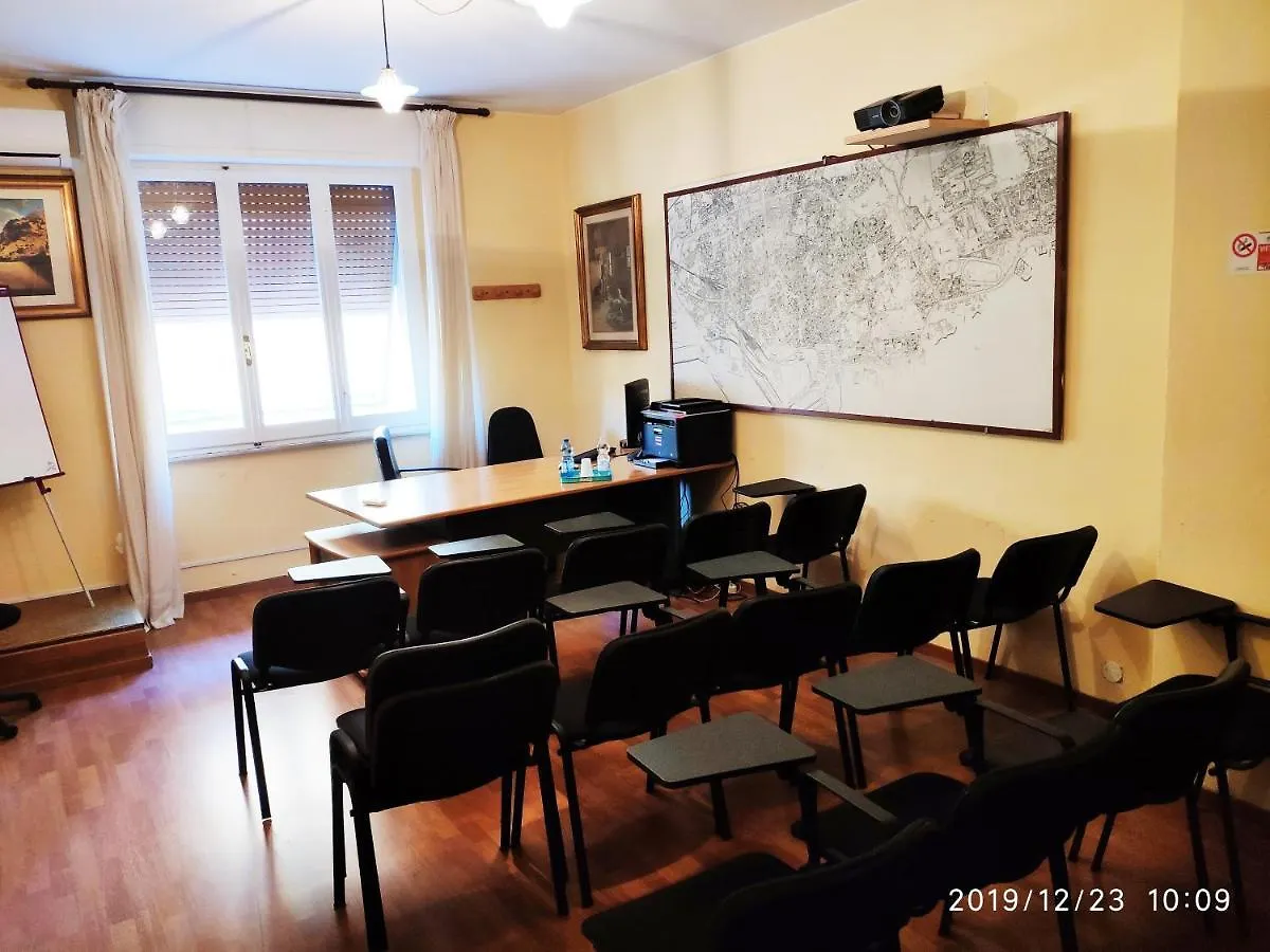 Giappone Inn Parking Hotel Livorno 3*,  Italy
